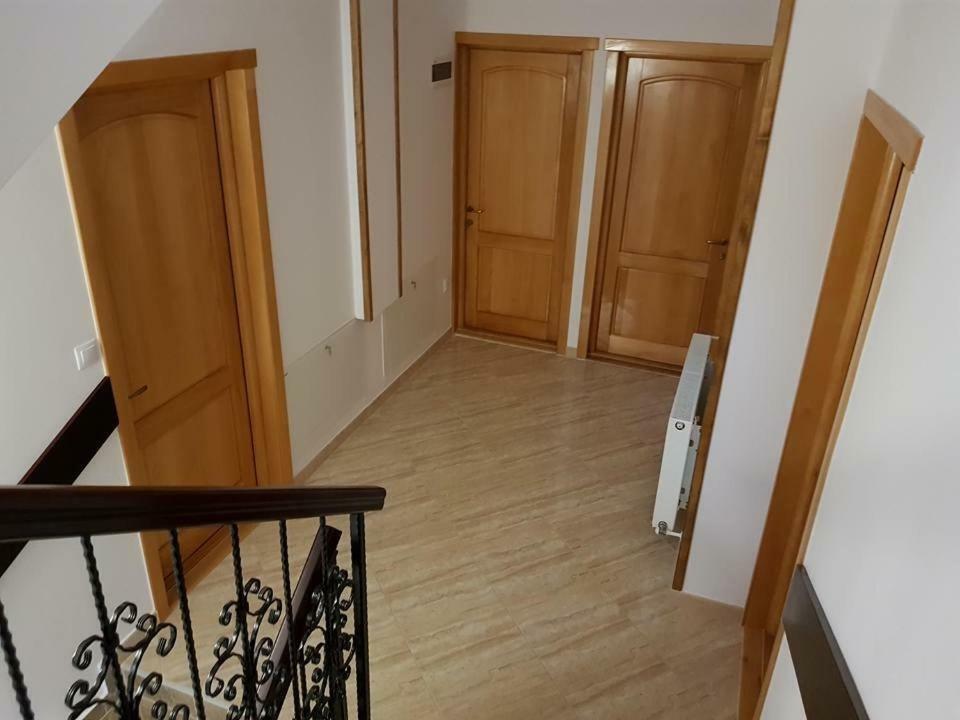 מלון סלניק מולדובה Casa Andra מראה חיצוני תמונה